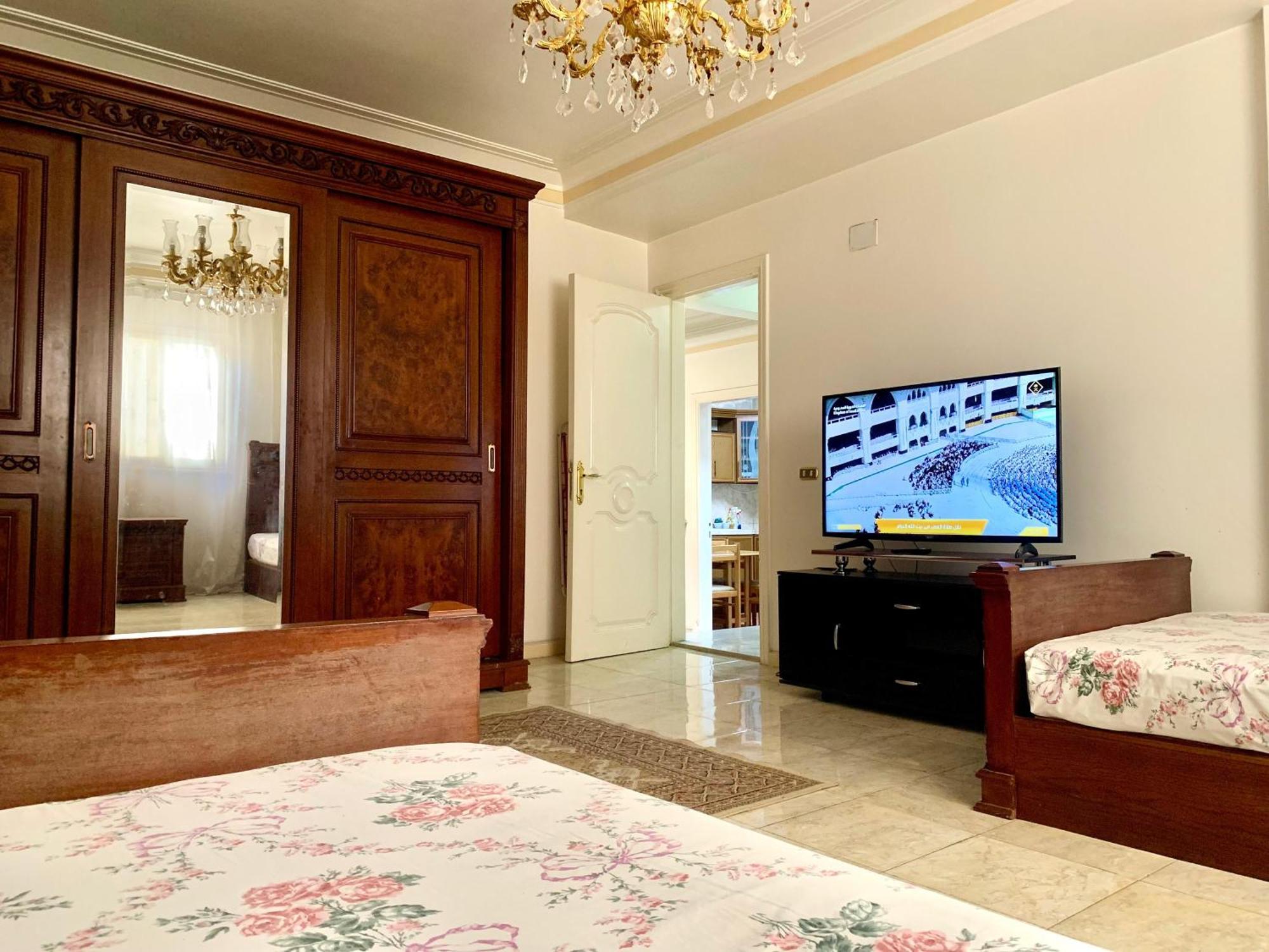 Al Madinah Al Munawara Building Apartment
