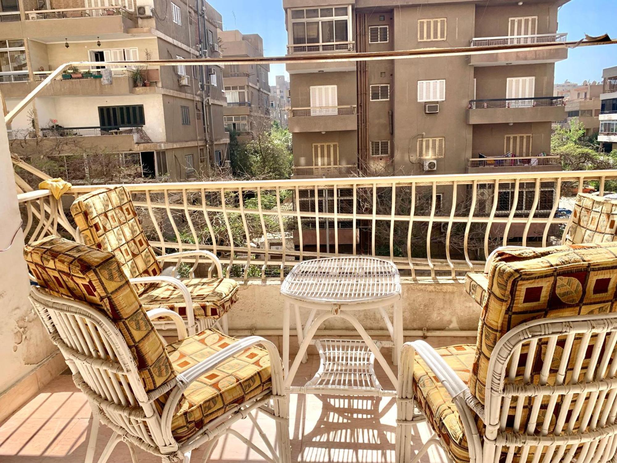 Al Madinah Al Munawara Building * Cairo